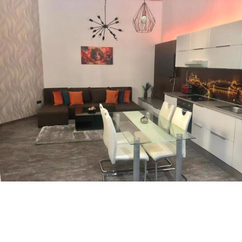 Dohany apartment deluxe