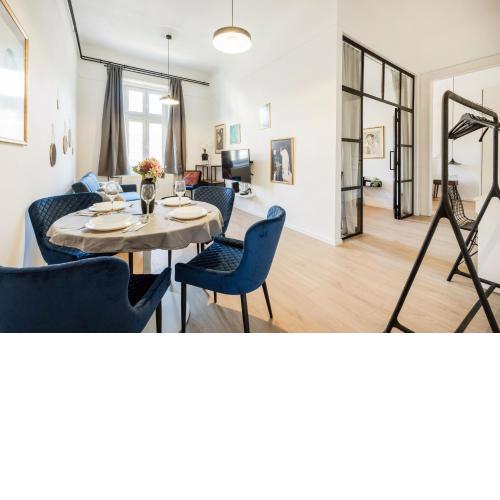 Downtown Comfort - Work, Relax, Explore