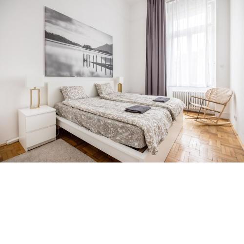 Elegant Apartment in Super Central Location