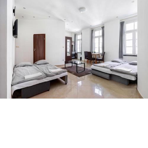 Elegant Downtown Apartment at Király 39