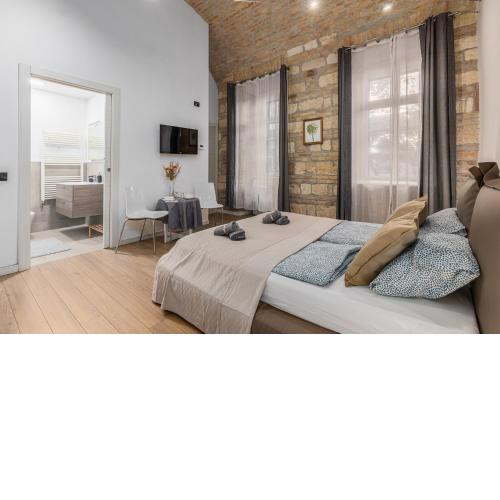 Elegant Studio Apartment in Central Budapest
