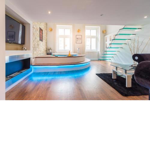 Enzo Capo Jacuzzi Andrassy