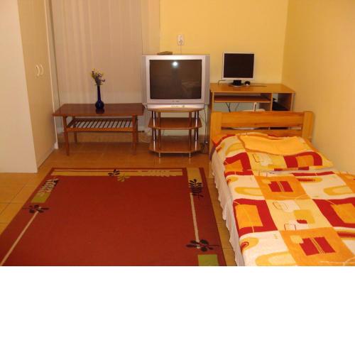 Erik Apartments