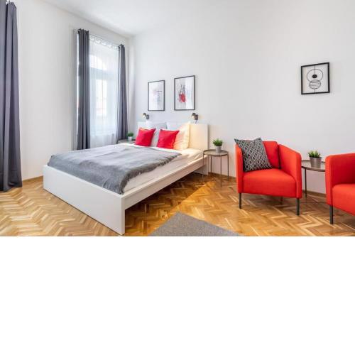 Excellent location magnificent flat