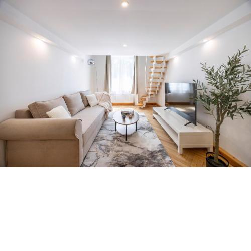 Fabulous Central Dream Home & Retreat