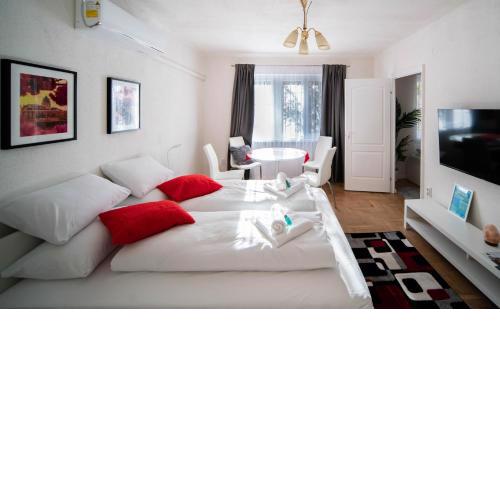 Free Parking Riverwalk Home - 4 ppl,Wi-Fi,AC, TV