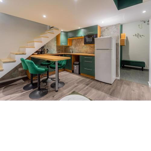 Full equipment designed apartment in the heart of Budapest for 4 people