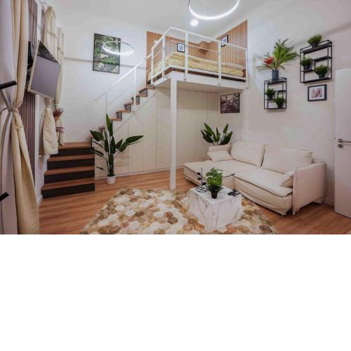 Greenlight Gallery by NeWave Apartments