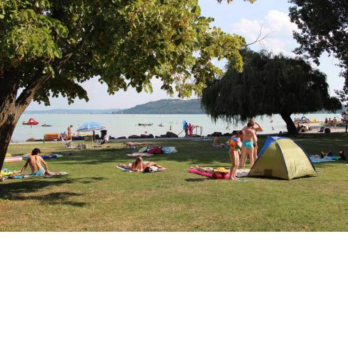 Happy Camp mobile homes in BalatonTourist Füred Camping & Bungalows