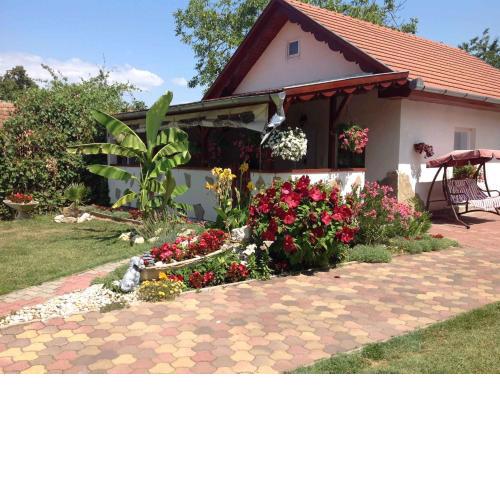 Holiday Home Balatonbereny 16