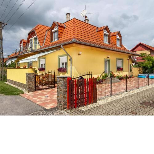 Holiday Home Colore by Interhome
