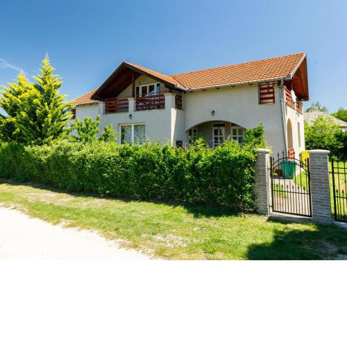 Holiday Home Lian by Interhome