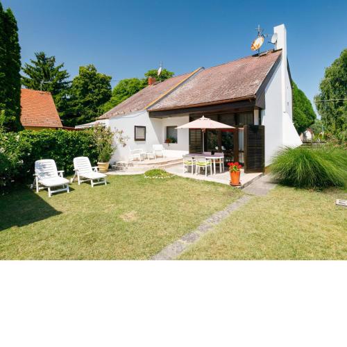 Holiday Home Suzy by Interhome