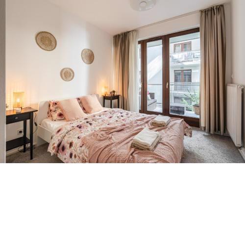 Home of Serenity - 2 BDR, free parking and terrace