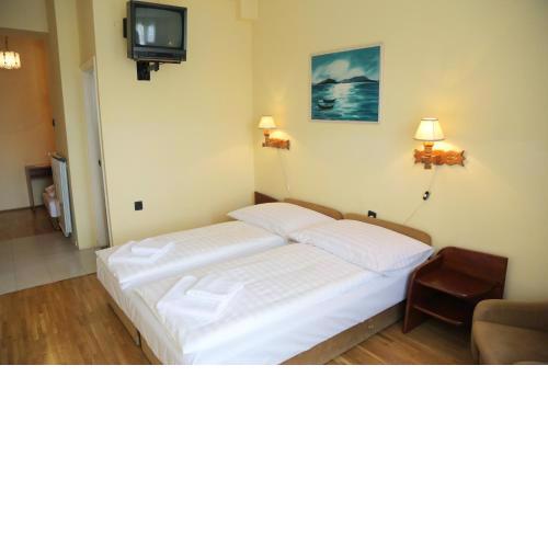 Hotel Bara Junior