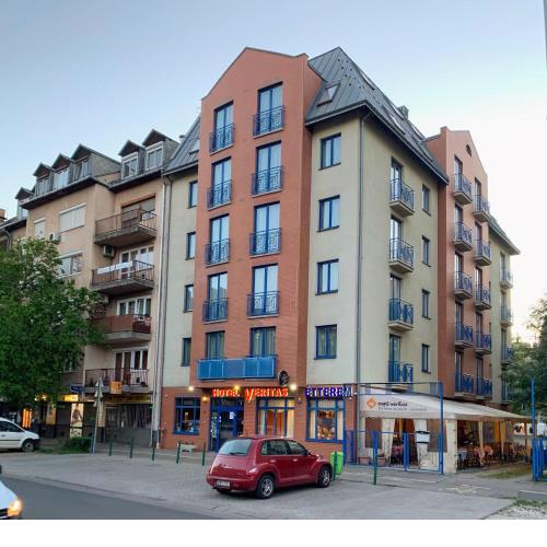 Hotel Veritas