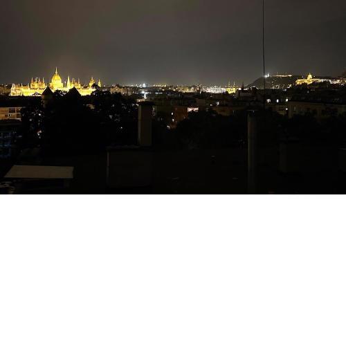 Huge 2 bedroom flat with stunning view - close to Sziget