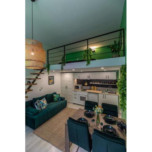 Jungle & Marble Apartments