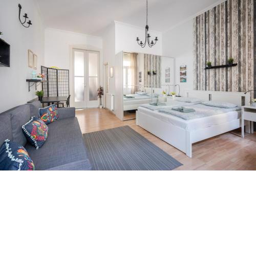 K10 - Kazinczy Street Heritage Suite - Best Location by BQA