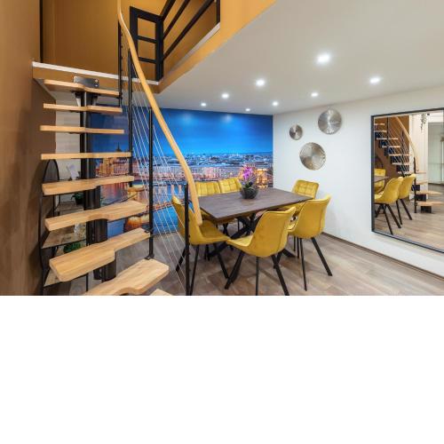 Kazinczy 10 Apartment with 3 bedrooms