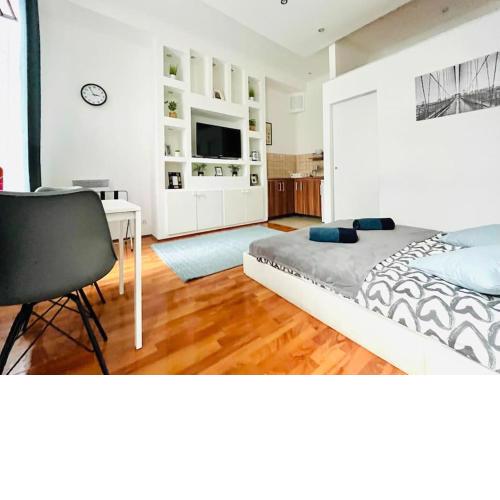 Kazy8 New Life Apartment