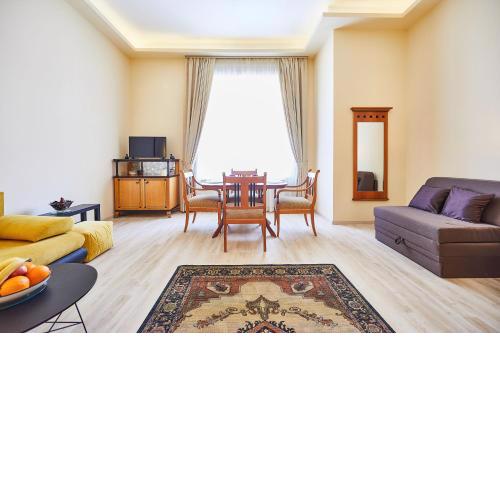 King-Kongs luxury cave