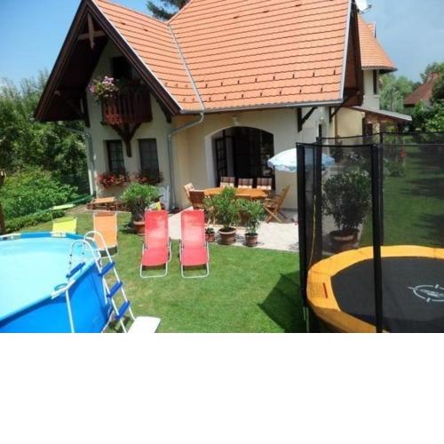 Komfortables Appartement mit privatem Pool