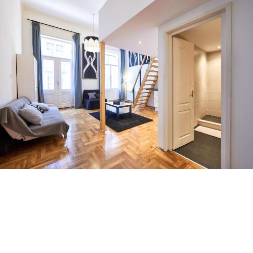 Large apartment for groups City center dist. VII