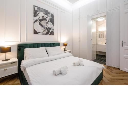 Lázár 16 - Budapest Royal Opera Suite, Best Location by BQA