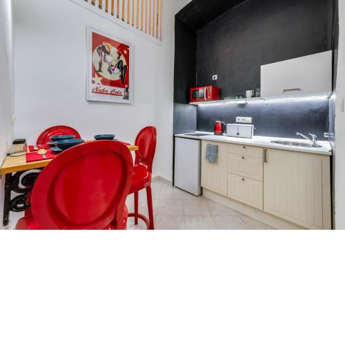 Little Cola apartment in Dohány street with AC