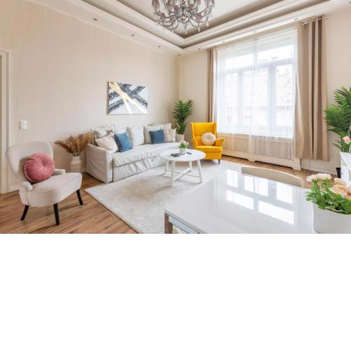 Luxurious Central Apartment in Liszt Ferenc Square
