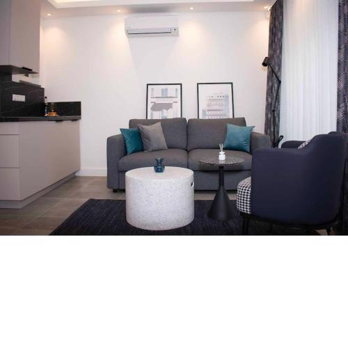 Luxury Cozy 2 BDR Downtown Apt.7