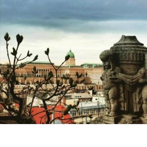 Luxury view Apartment to the castle