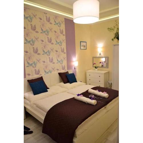 Magnolia Apartment in the center of Budapest