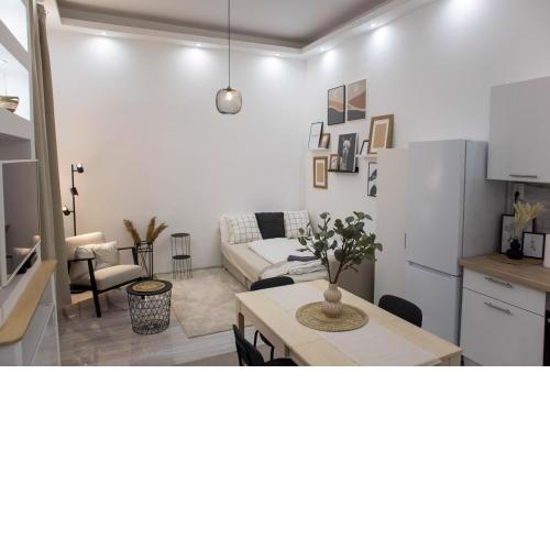 Magpie Apartment