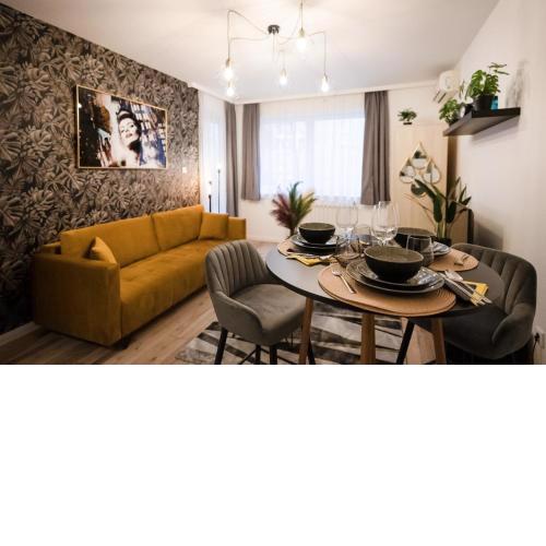 Moonlight Premium Central Apartment
