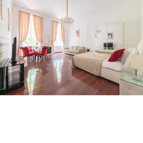 Music Academy Suite Café Vian Apartman Kft
