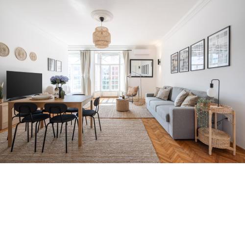 NEO Rooftop Home with AC