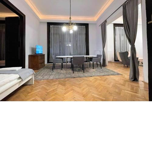 NEW, 195 sqm, Full Center of Budapest