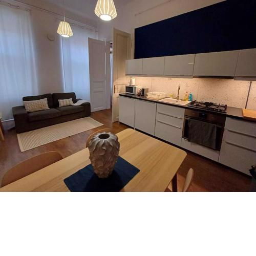 New 2BR Apt near Andrassy av. and Varosliget