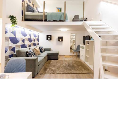 NEW! Central Location Flat by the Synagogue