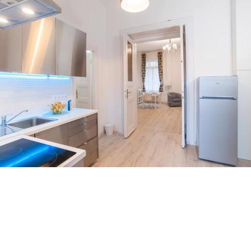 New ultra-central design apartment