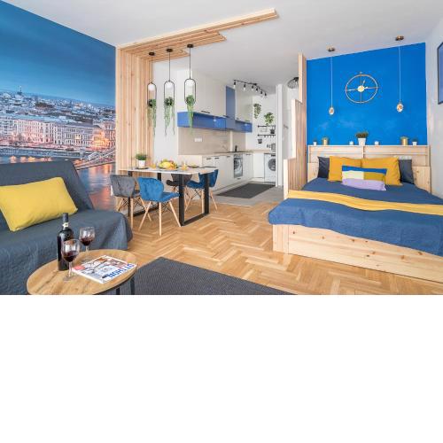 NEWLY RENOVATED!!! - Modern apartment 10 minutes from the Grand Boulevard