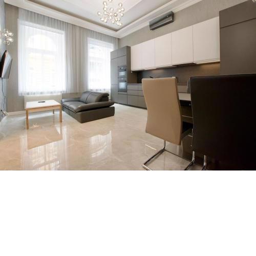 Premium Apartment by Hi5 - 2 bedroom in the center