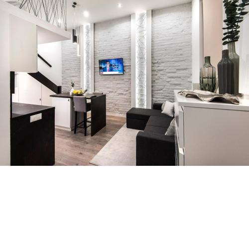 R76A Apartment with AC