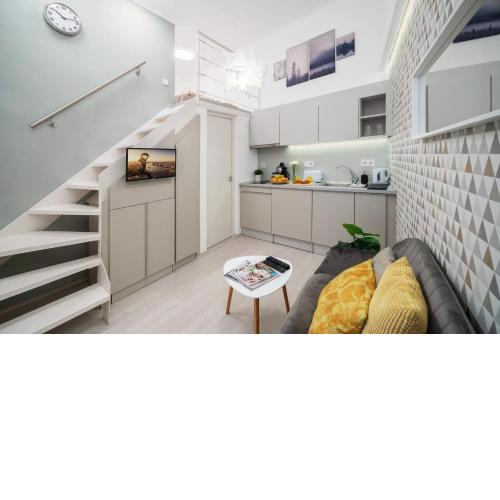 Raday Studio Home