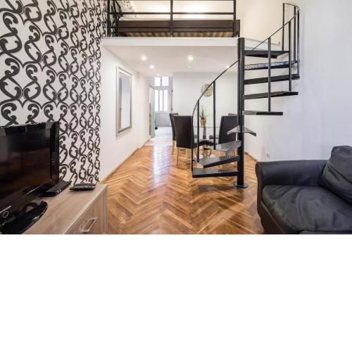 Robinia Downtown Apartment