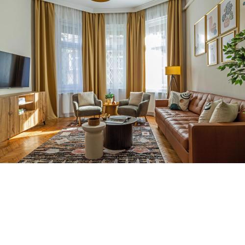 Rumbach Royal Apartment