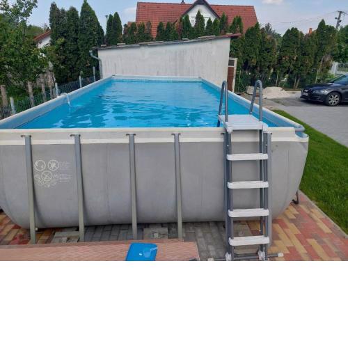 Schönes Ferienhaus in Balatonberény mit sehr grossen Pool