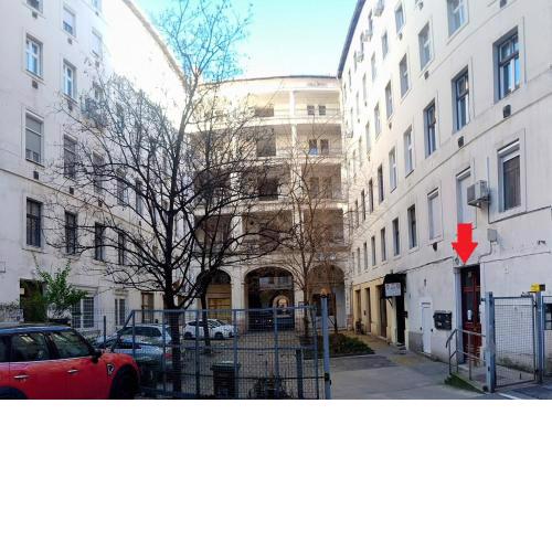 SparrOwl Apartments